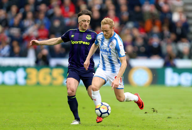 并且在防守 并且在防守